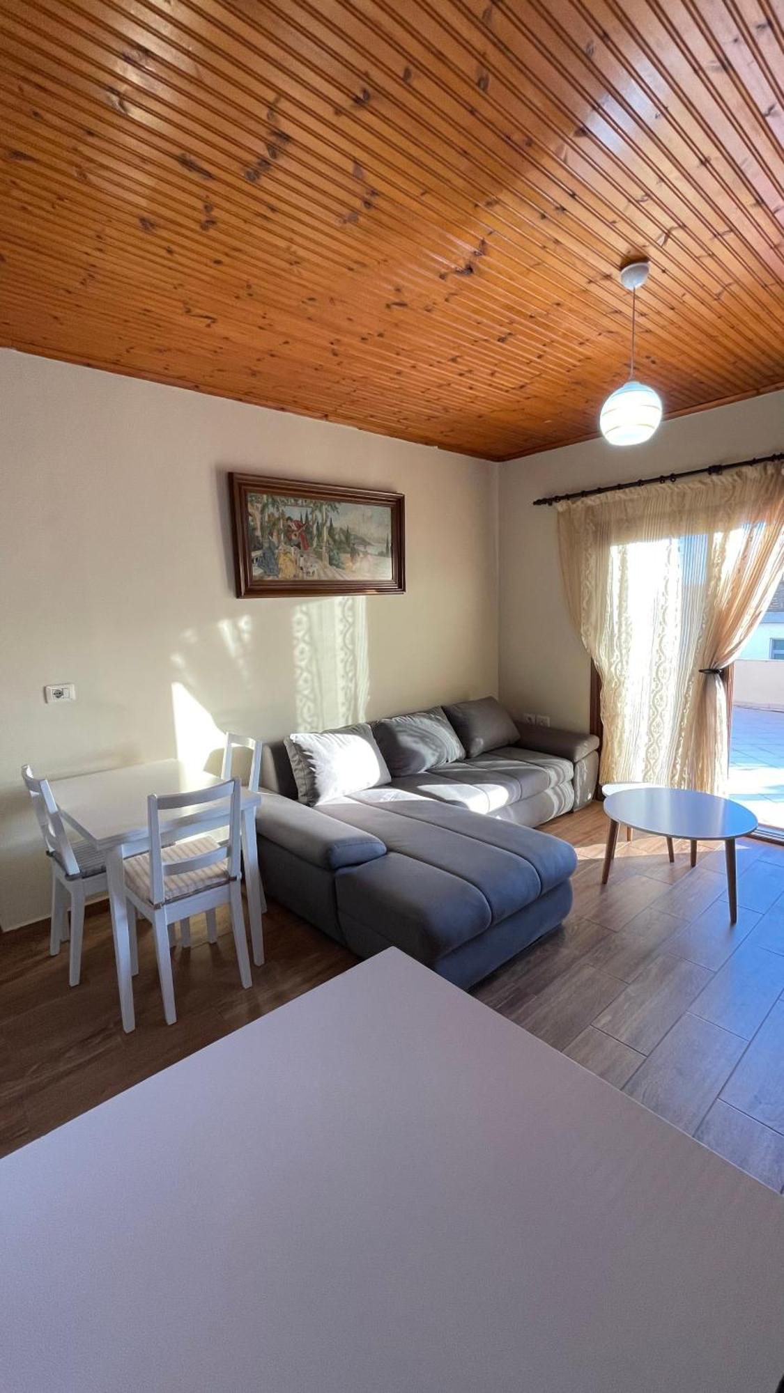 July Seaview Apartments Саранда Екстер'єр фото