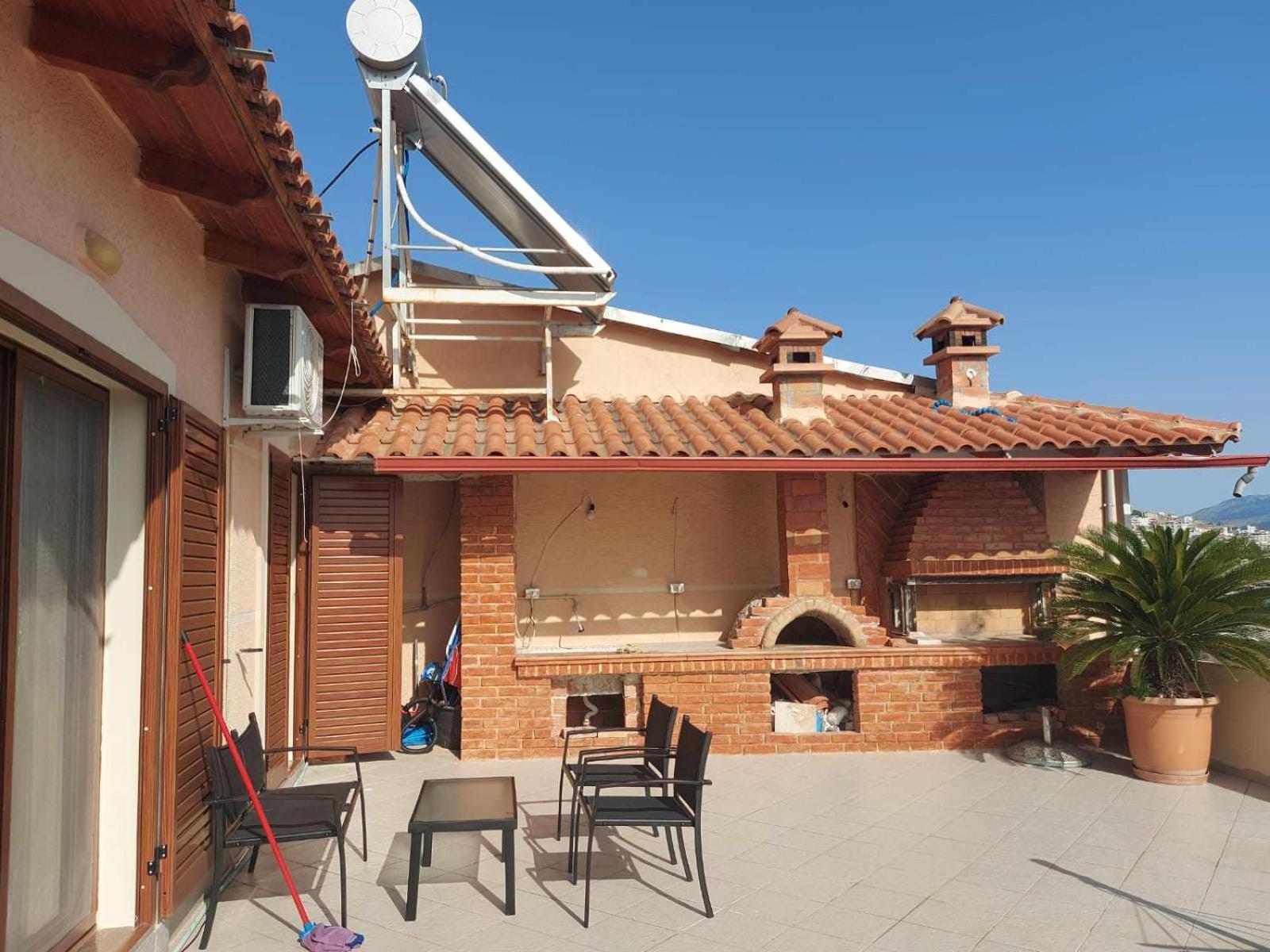 July Seaview Apartments Саранда Екстер'єр фото
