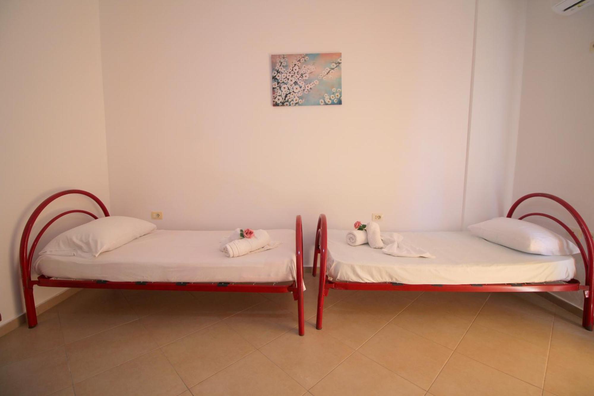 July Seaview Apartments Саранда Екстер'єр фото