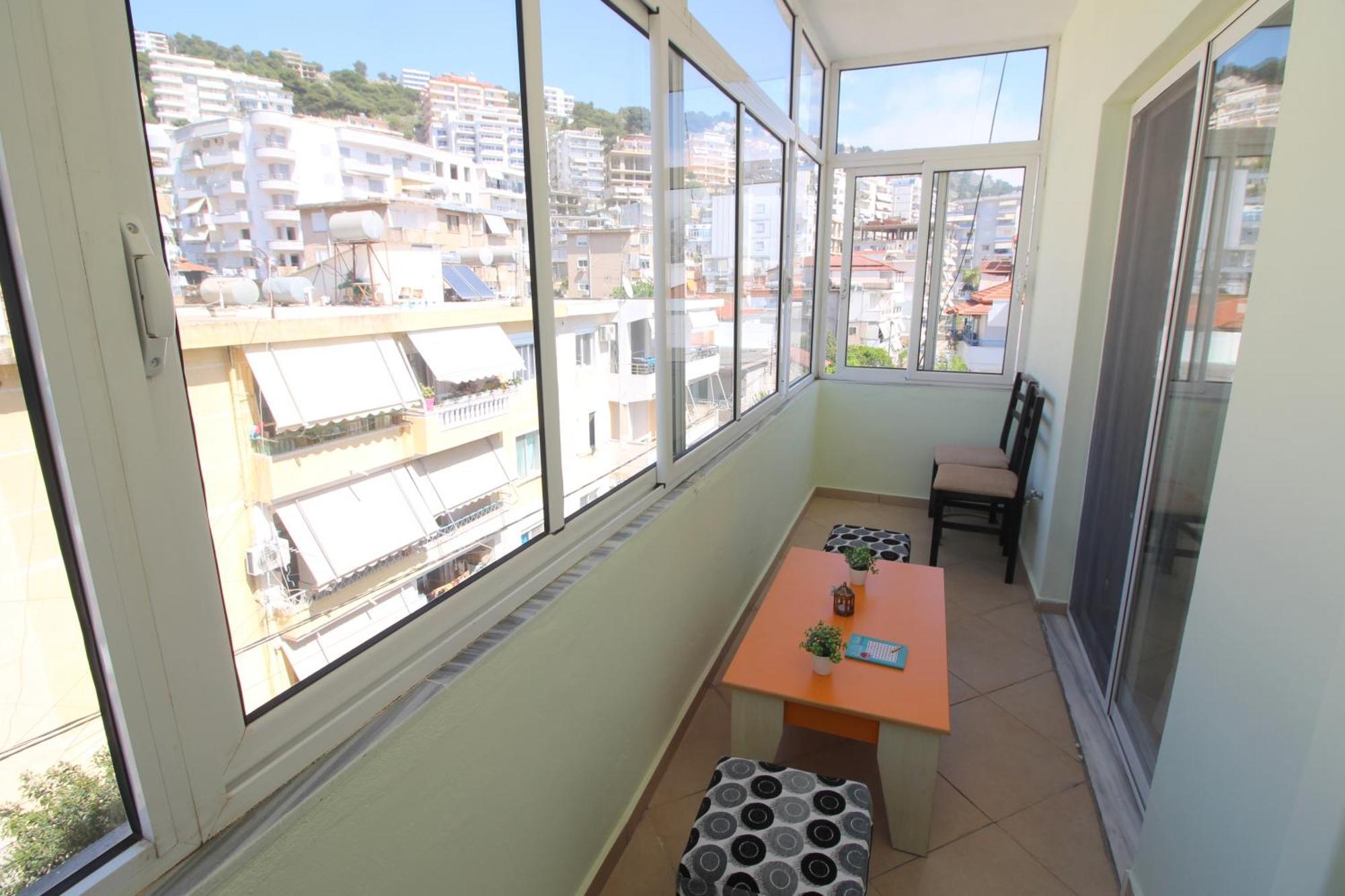July Seaview Apartments Саранда Екстер'єр фото