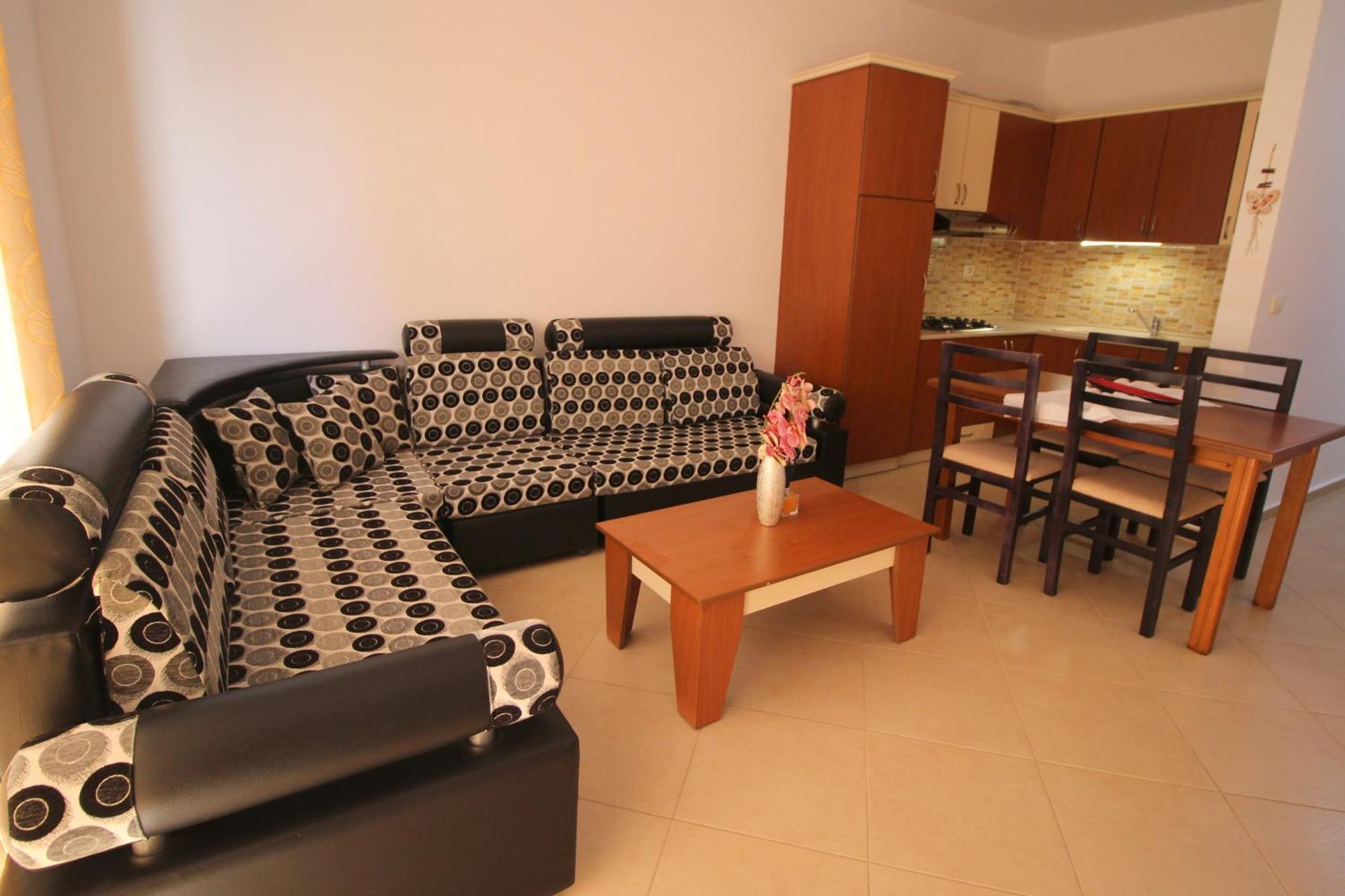 July Seaview Apartments Саранда Екстер'єр фото