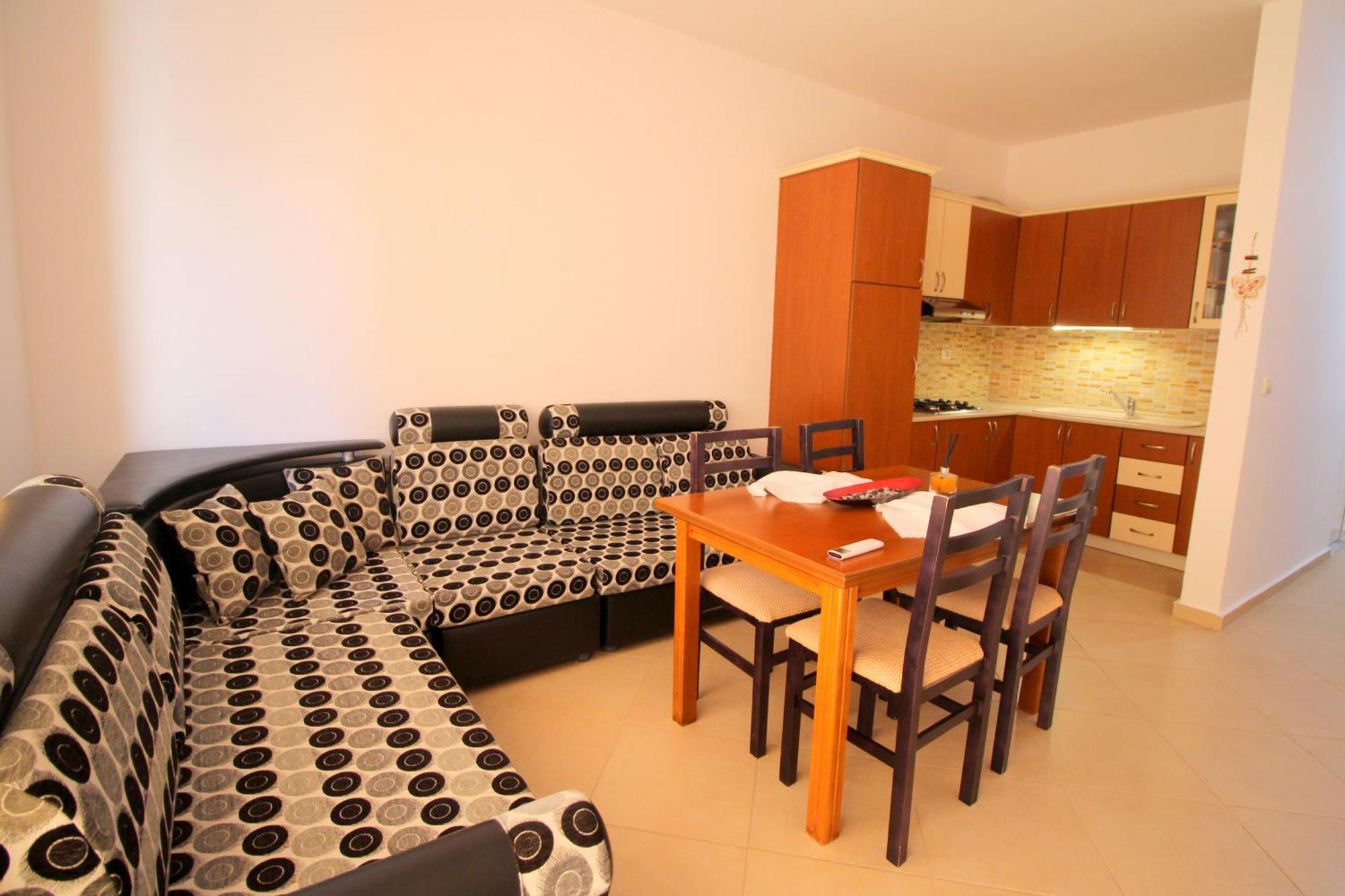 July Seaview Apartments Саранда Екстер'єр фото